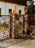 Claus auf der Mauer in Reichenau